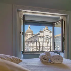 La Finestra Sul Duomo Bed & Breakfast